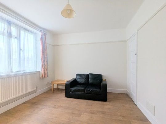 The Crescent, Cranfield, MK43 - Photo 1