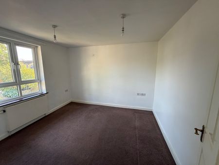 3 Bed Terraced House, Birch Grove, E11 - Photo 5