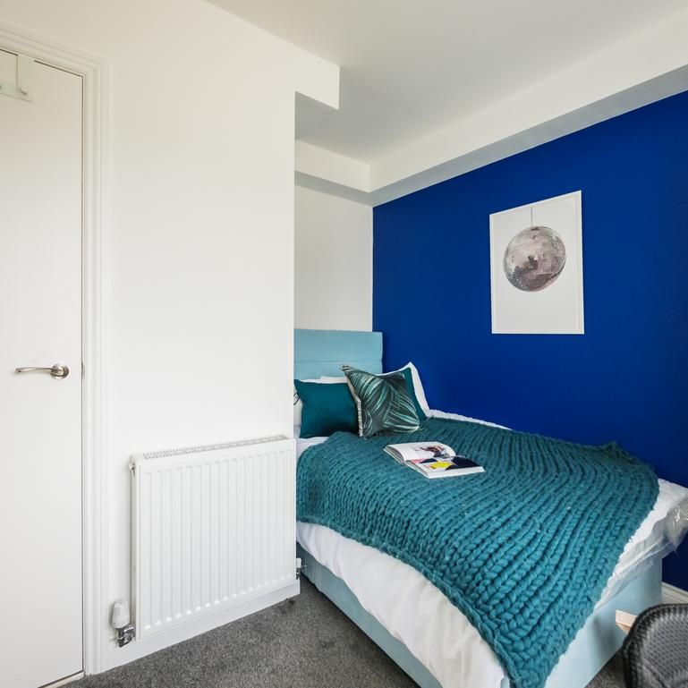 1 bedroom in a house share to rent - Photo 1