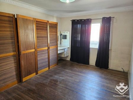 Create ListinCharming 3-Bedroom Home with Modern Amenities in Prime Acacia Ridge Locationg - Photo 4