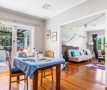 Golden Mile Goodie - Photo 1