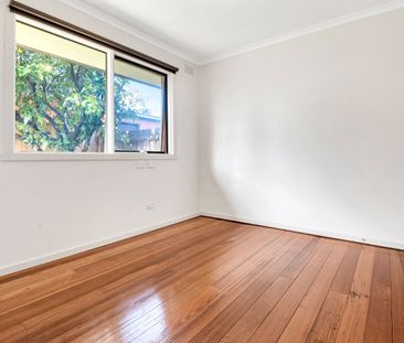 3/56 Thackeray Road, Reservoir VIC 3073 - Photo 1