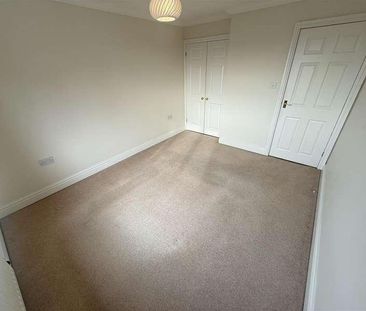 Village Road, Heswall, Wirral, CH60 - Photo 2