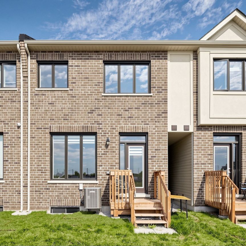 For Lease - 1138 Tanbark Avenue, Oakville, Ontario - Photo 1