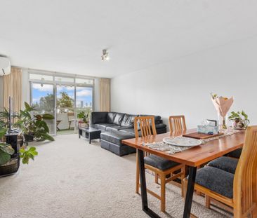 IDEAL LOCATION! - Photo 3