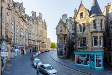 3 bedroom flat to rent - Photo 5