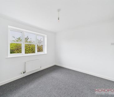 2 bedroom end of terrace house to rent - Photo 4