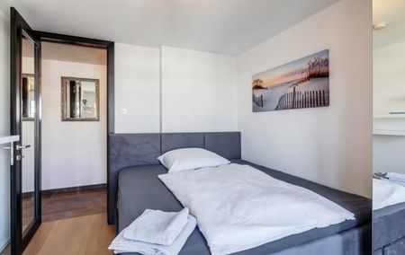 Carrer de Camprodon, Barcelona, Catalonia 08012 - Photo 4