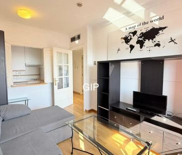 Apartamento de alquiler en Calle de Deyanira, 59, Rejas - Photo 1