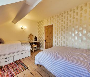 3 bedroom terraced house to rent - Photo 4