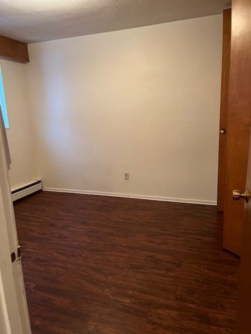 2 BDRM/1 BATH - 602 HOPKINS ST - Available Now *DECEMBER RENT SPECIAL* - Photo 5