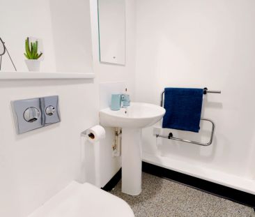 Silver Studio - Photo 2