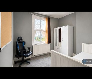 2 bedroom maisonette to rent - Photo 6