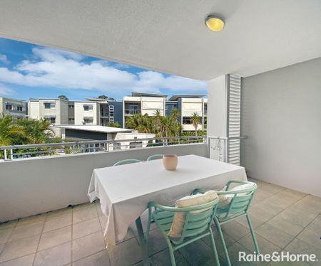 Exceptional Living in Toowong: Stylish Apartment with Pool, Gym, and Modern Amenities! - Photo 5