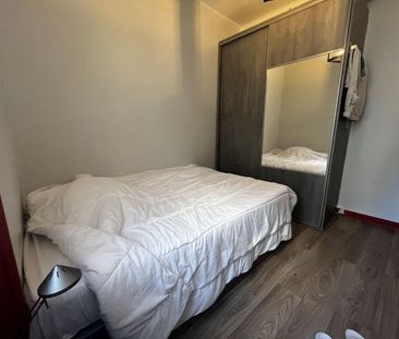 INTRA-MUROS - Dans une copropriété sécurisée, un appartement T2 meu... - Photo 2