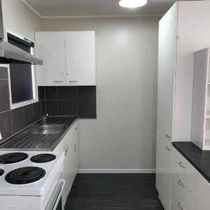 Private & Pet Friendly - Photo 2