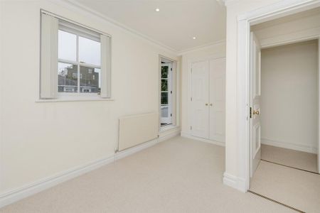 4 bedroom terraced house to rent - Photo 5