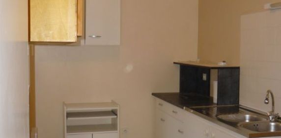 Location Appartement 1 pièce 37m² L HAY LES ROSES 94240 - Photo 2