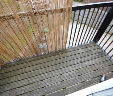 4 bedroom townhouse to rent - Photo 3