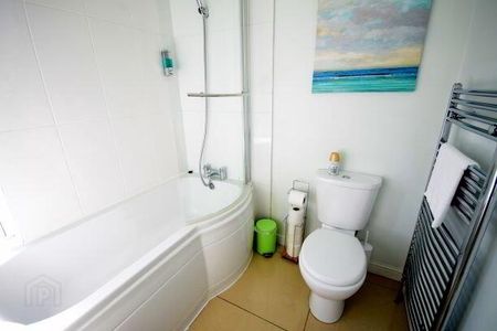 13 Ballygowan Road, Belfast, BT5 7LH - Photo 2