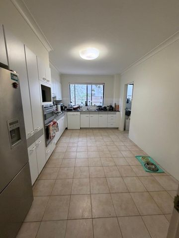 Bondi Beach - Photo 5