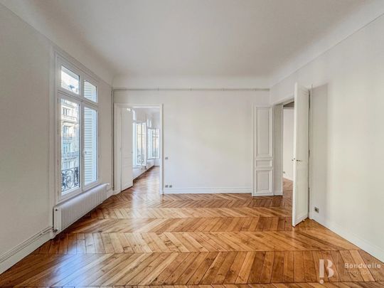 Tout savoir sur cet appartement dans le quartier Elysées-Madeleine, à Paris 8ème - Photo 1