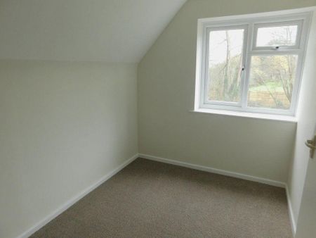 3 bedroom bungalow to rent - Photo 4