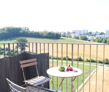 2 ½ ROOMS – Top Floor! - Foto 3