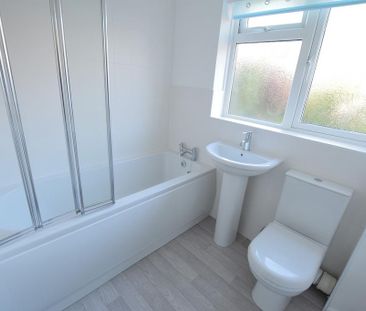 2 bedroom ground floor flat to rent - Photo 6