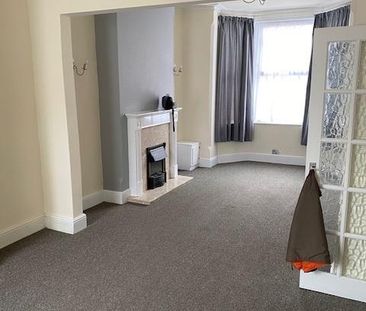 3 Bed Terraced House, Woolmer Road, NG2 - Photo 4