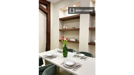 1 room luxury Apartment for rent in Madrid, Autonomous Region of Madrid - Photo 3