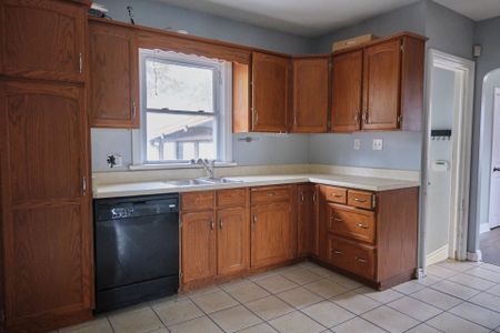 For Lease - 784 South Pelham Road, Welland, Ontario - Photo 5