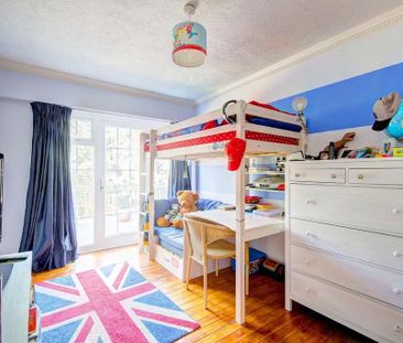 4 bedroom terraced house to rent - Photo 5