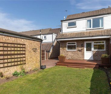 3 bedroom semi-detached house to rent - Photo 2