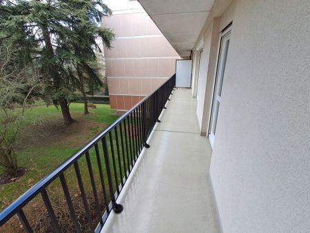 VELIZY APPARTEMNT 3/4 PIECES A LOUER Vélizy-Villacoublay (78140) - Photo 2