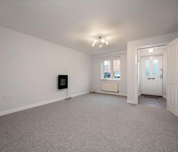 3 bedroom semi-detached house to rent - Photo 1