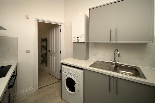 2 bedroom flat to rent - Photo 1
