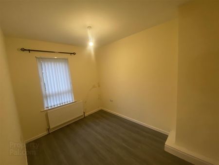 2 Glenmahon Avenue, Portadown, BT62 3BW, Craigavon - Photo 2