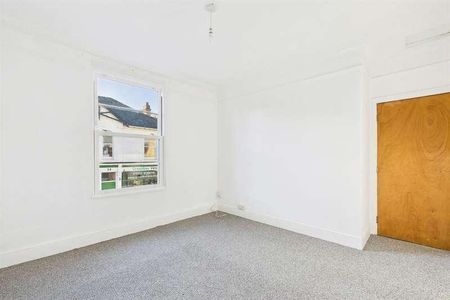 Walnut Road, Chelston, Torquay, TQ2 - Photo 2