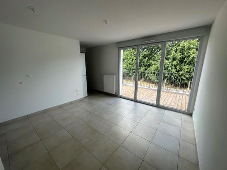 location Appartement T2 DE 40.5m² À ESCALQUENS - Photo 4