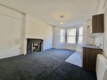 1 bedroom bedsit to rent - Photo 3