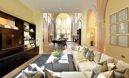 4 bedroom detached house to rent - Photo 2