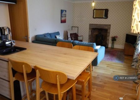 2 bedroom maisonette to rent - Photo 2