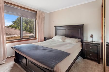 Prime Location! - Photo 2