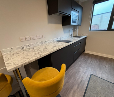 Studio to rent - Photo 1