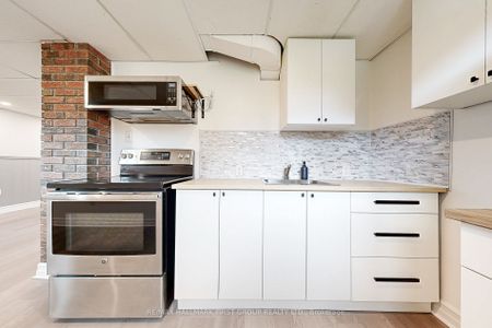 For Lease - 1443 Connery Crescent Unit# Bsmt, Oshawa, Ontario - Photo 3