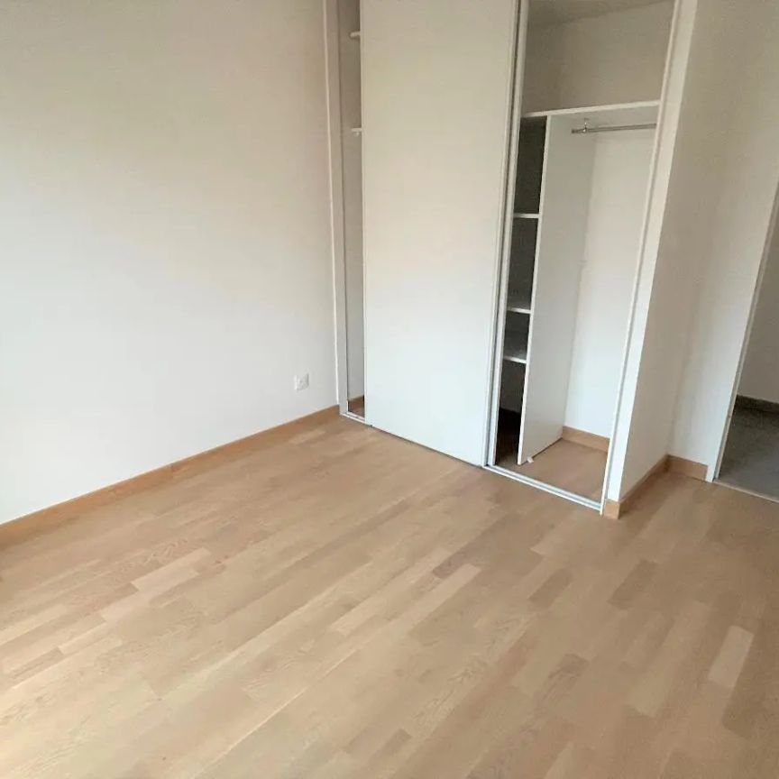 Appartement à louer 4 pièces 83.5m² - Photo 1