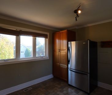 For Lease - 130 Mayfield Drive, Oakville, Ontario - Photo 6