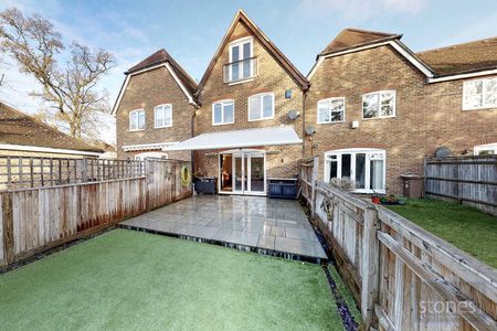 Greenfield Drive, London - Photo 2