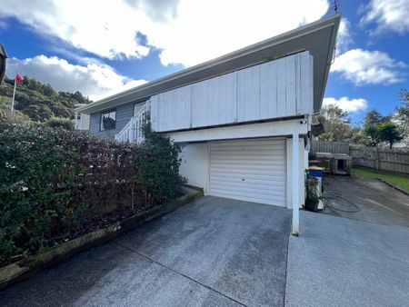Unit 1, 3 Fernlea Rise, Bayview, Auckland - Photo 3